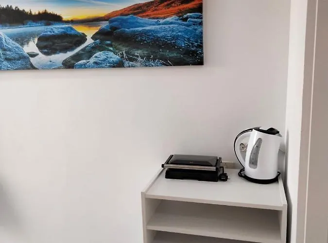 Amarilla 202 * Costa Del Silencio